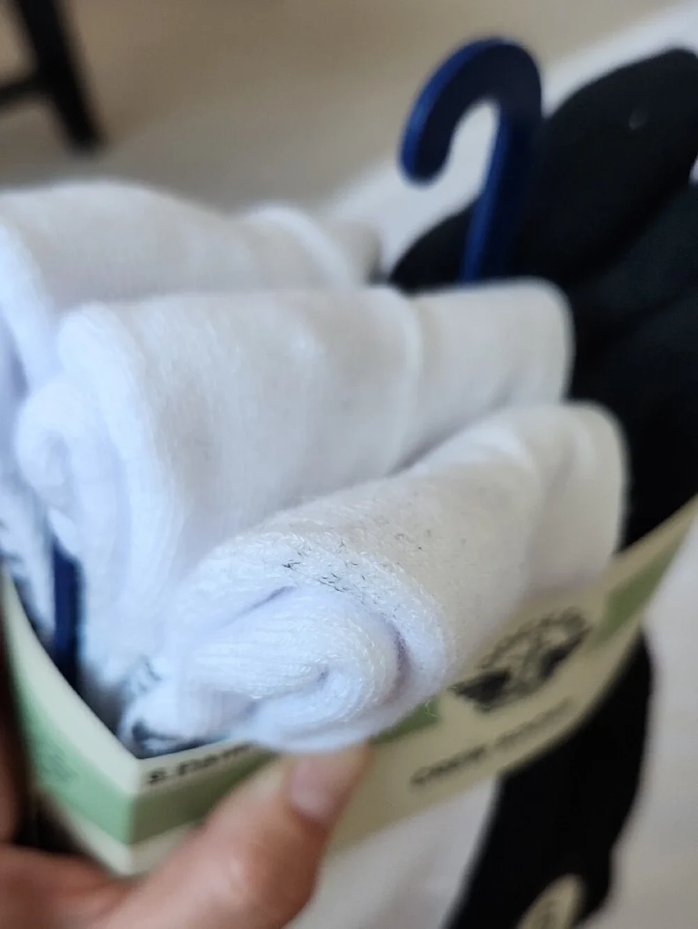 Dockers Men's Cushioned Crew Socks Black White 6 Pairs NWT Fits Size 6-12